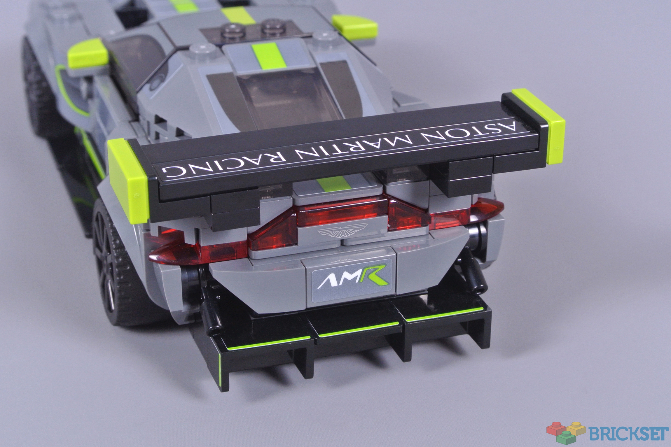 LEGO Speed Champions 76910 Aston Martin Valkyrie AMR Pro and Aston